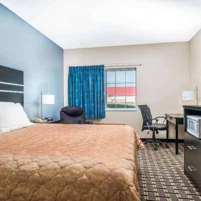 Standard King Room Dutch Inn and Suites Promo Code