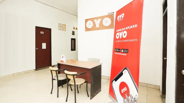 OYO 658 Alibaba Residence 食事・レストラン