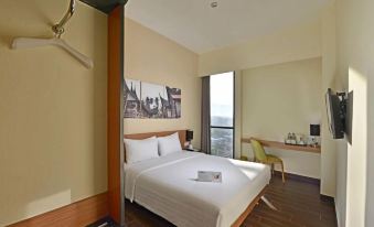 Whiz Prime Hotel Khatib Sulaiman Padang - Housity