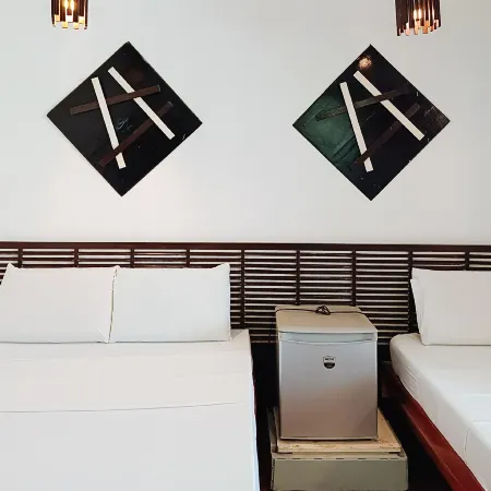 Hotel Elinas and Restaurant Отели в г. Кагаян