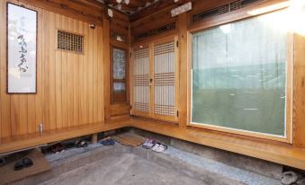 Seochon Kimchi Guest House