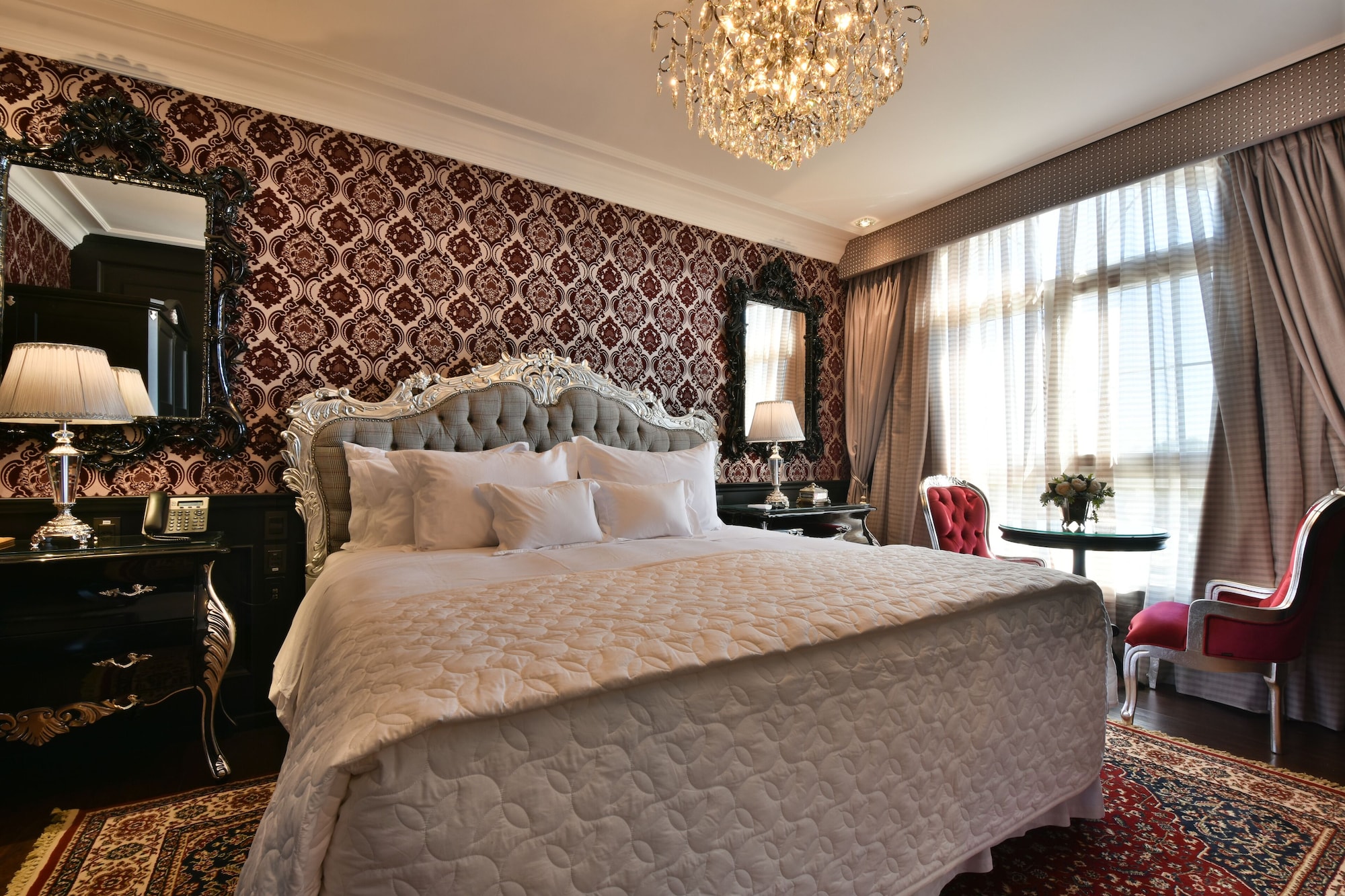 帝国大师套房，带按摩浴缸（套房）