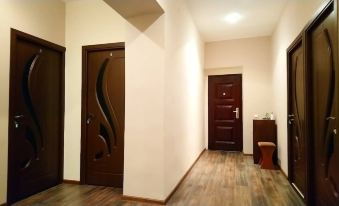 Hotel Yan - Hostel - Housity