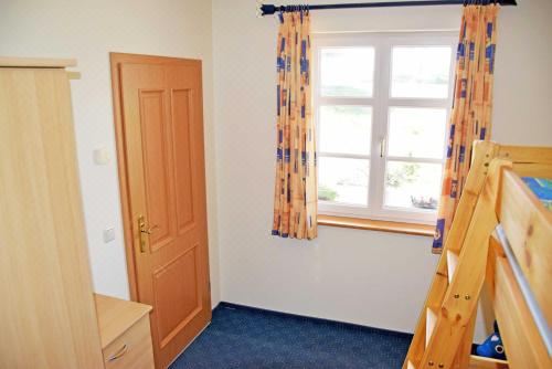 两卧室公寓 - 带露台