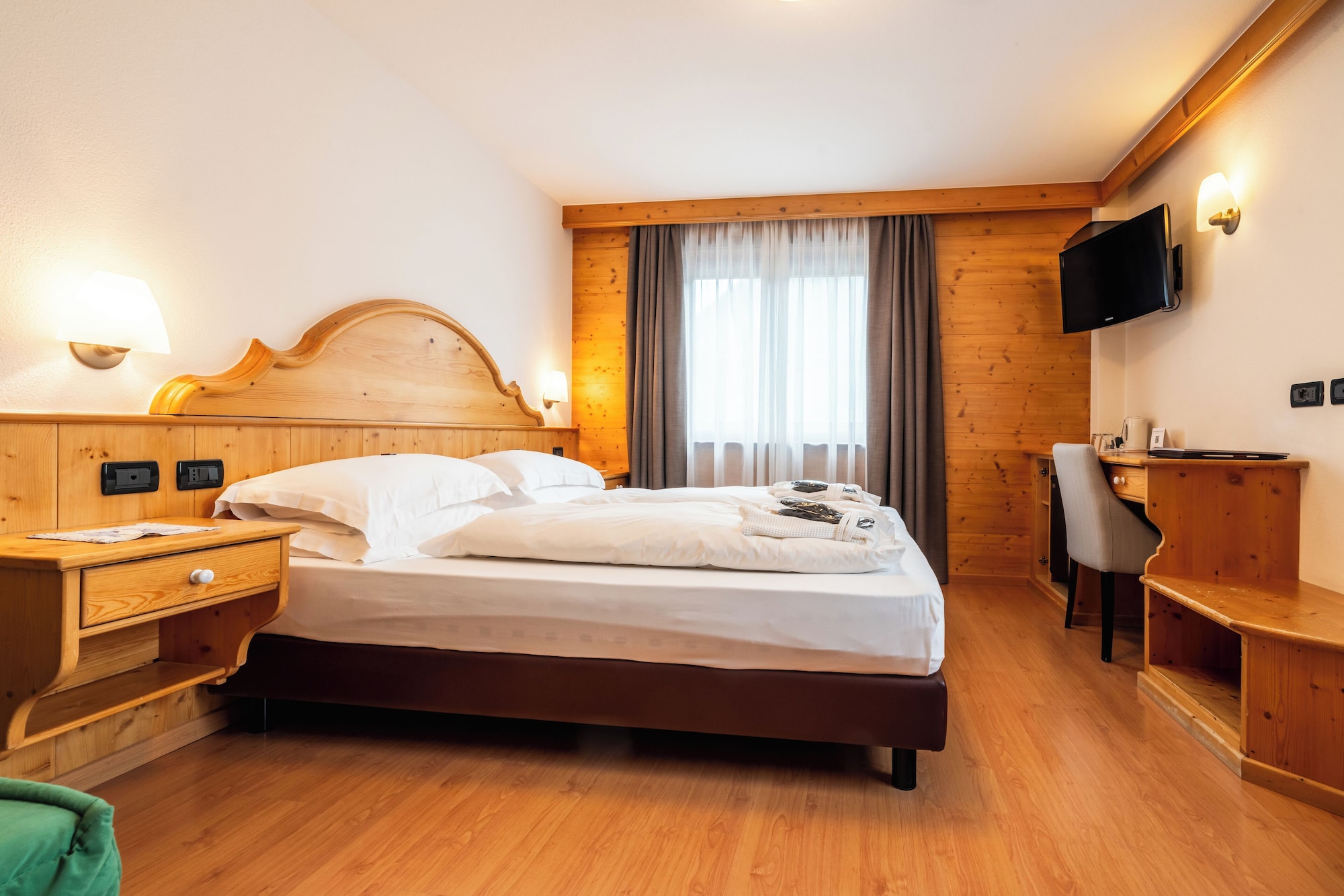 典雅大床间 - 带阳台