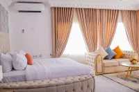 Mondeestars Luxury Home