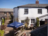 The Tree Inn Hotels in Bude