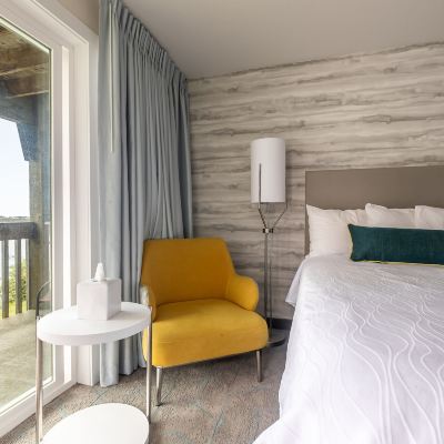 Deluxe Room, 2 Queen Beds, River View Jot's Resort Promo Code