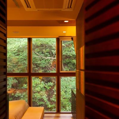 マウンテンビュールーム(キング)(喫煙) ホテル 現代楽園 伊勢原店 - 大人限定 クーポン