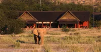 Hobatere Lodge Hôtels à : 