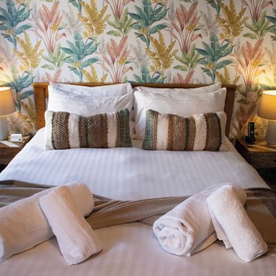 Double Room (Room 1) The Wheatsheaf Inn Promo Code