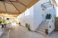 La Dolce Vita Rooms