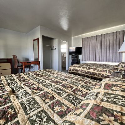 Standard Room, 2 Queen Beds, Non Smoking Oak Tree Inn Promo Code