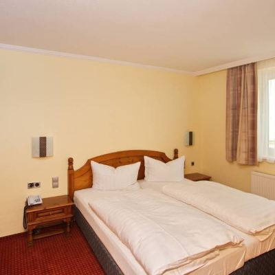 One-Bedroom Suite Hotel Garni Zum Alten Ratskeller Promo Code