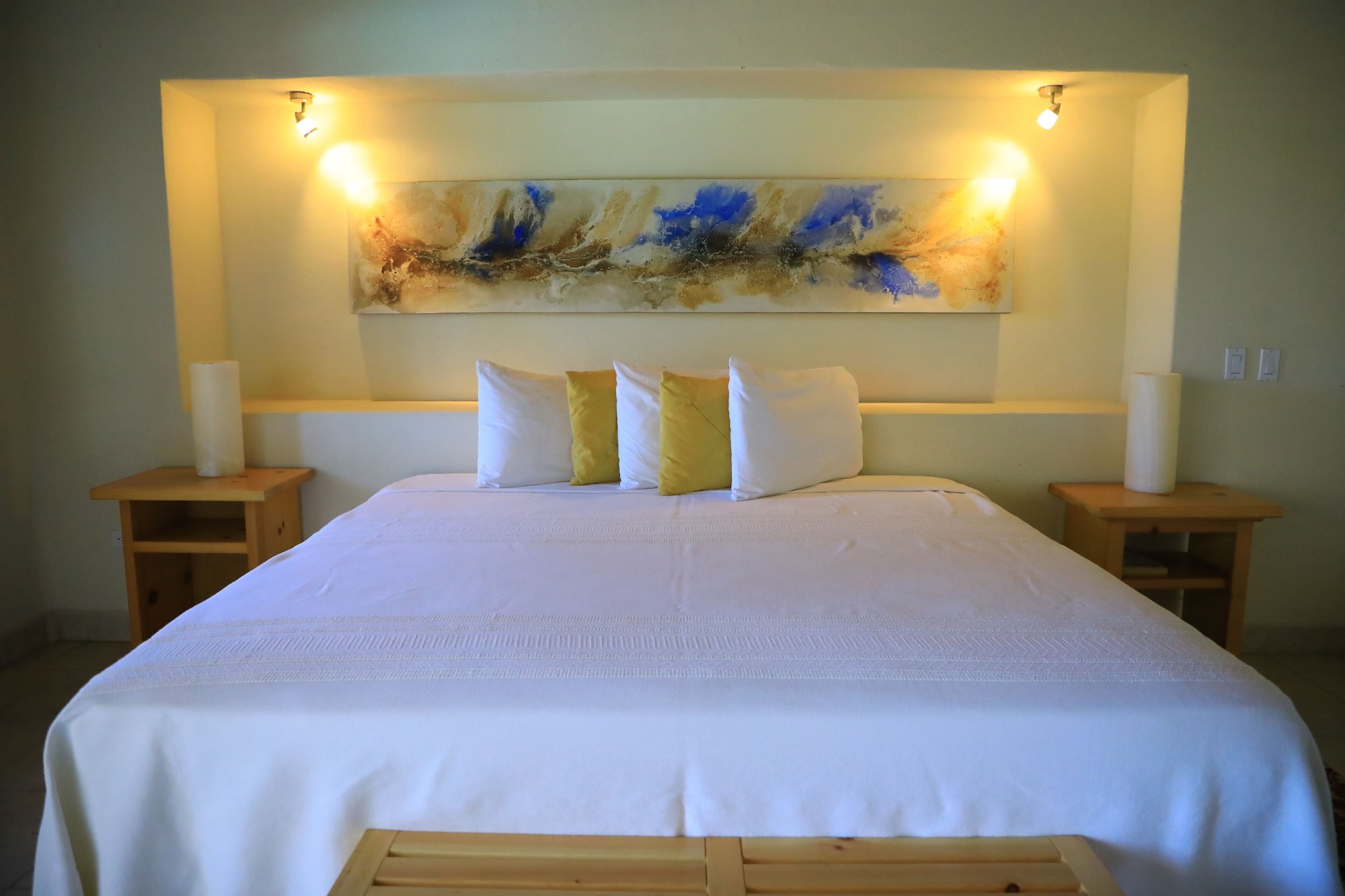 全景客房， 1 张特大床， 露台