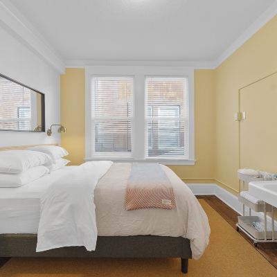 Economy Queen Room with Shared Bathroom Norblad Hotel Promo Code