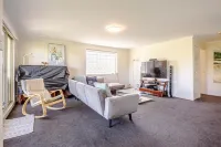 Duplex 3B2B apt in Braddon close to CITY Free WIFI two Parking spots