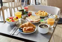 B&B Hotel Massy Gare TGV