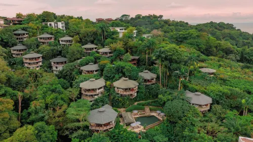 Tulemar Resort