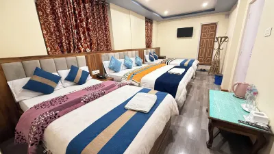 Hotel Pathibhara Отели в г. 