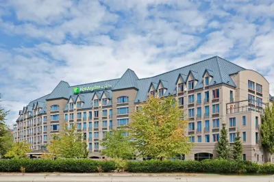 Holiday Inn North Vancouver, an IHG Hotel