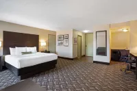 La Quinta Inn & Suites by Wyndham Springfield MA Hotels in 