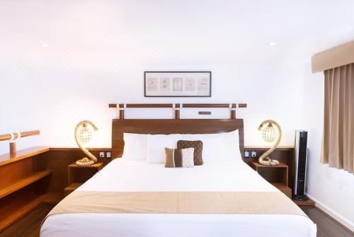 小型套房（带海景的）