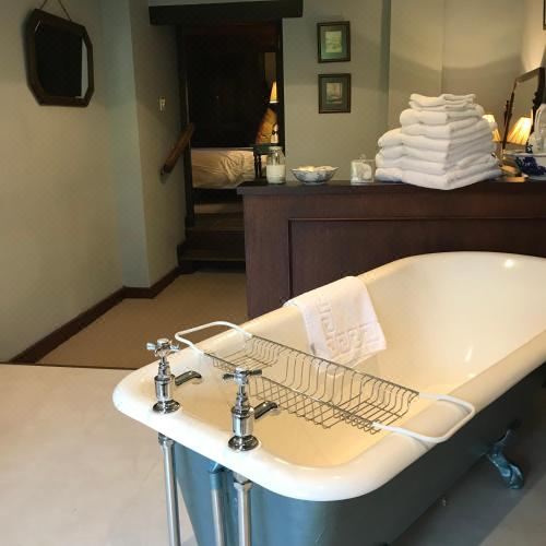 豪华双人间 - 带四柱床