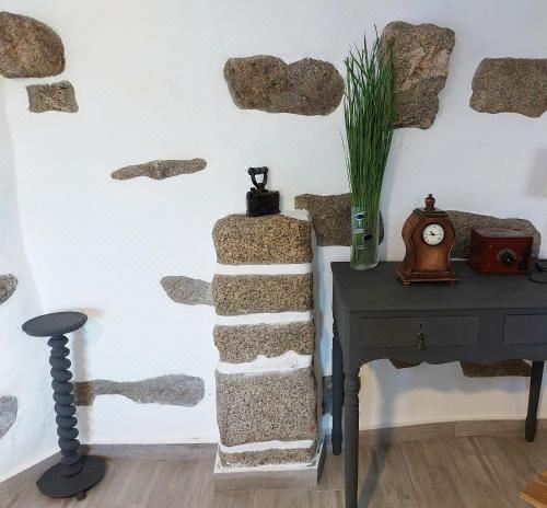 Quinta da Ponte Queen Room with Pool View