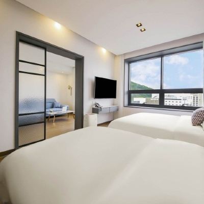 Premium Signature Suite (Automatically Assigned To The 10 Th Floor) Urban Promo Code