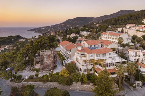 Ino Hotel & Suites