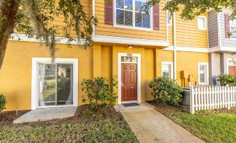 Fantastic Townhouse with a Themed Room Near Disney by Redawning