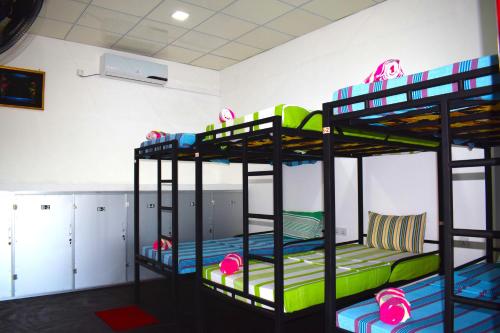 6人混合宿舍（一张床位）