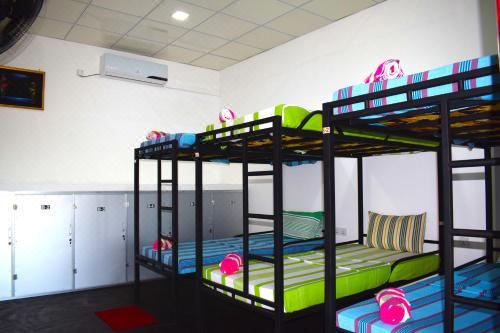 6人混合宿舍（一张床位）