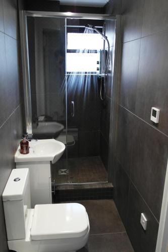 Maids Guest RoomsDeluxe Double Or Twin Room