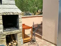 Apartments Vala Hotels in Vinisce