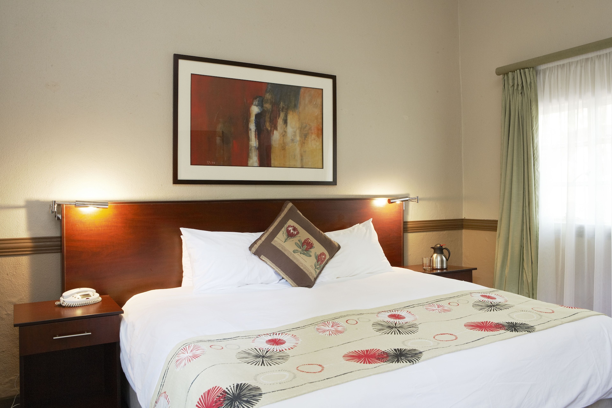 标准房， 1 张双人床或 2 张单人床