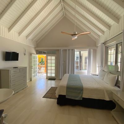 Deluxe Room, 1 King Bed, Refrigerator&Microwave, Beachside The Boardwalk Village Promo Code