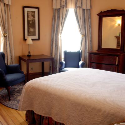 Katherine Lee Bates Suite Cliff House at Pikes Peak Promo Code