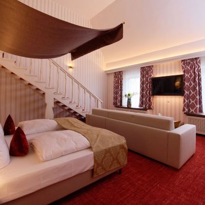 Comfort Duplex, Multiple Beds Hotel Schlicker Promo Code
