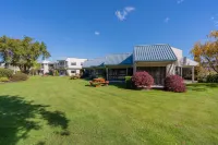 Asure Explorer Motel & Apartments Hotel di 