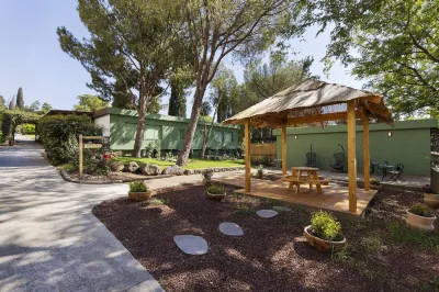 Nofey Gonen Holiday Village Hotéis em 
