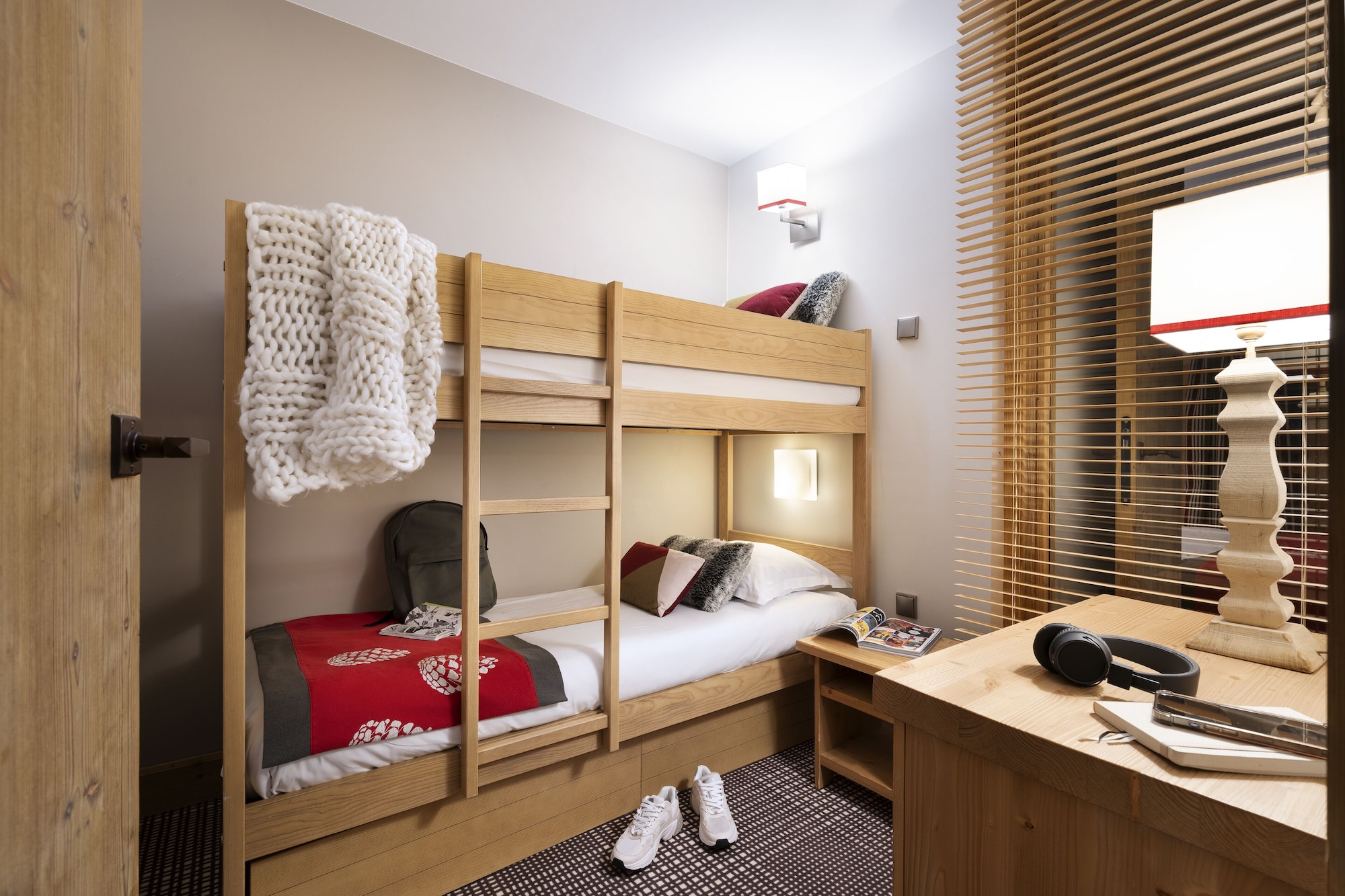 公寓6人-1卧室+1睡眠凹室