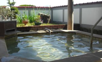 Hokkai Hotel - Housity