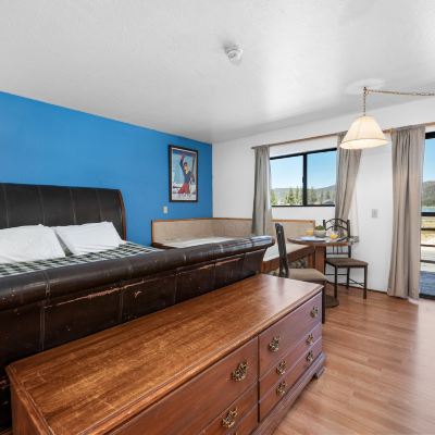 Standard Room, 1 King Bed, Fireplace, Lake View Big Bear Lakefront Lodge Promo Code