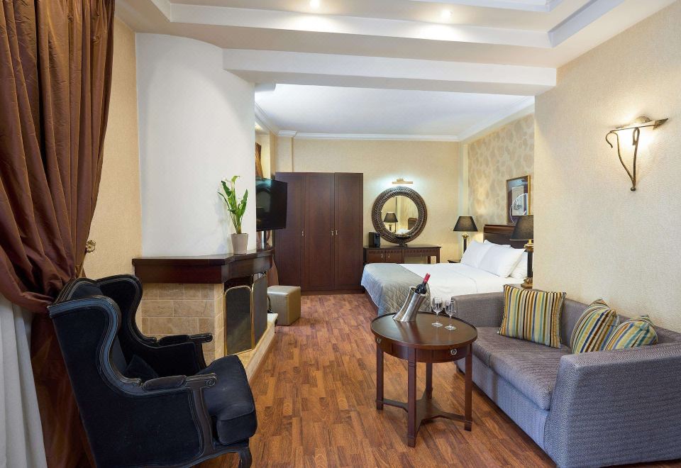 家庭套房 - 带壁炉