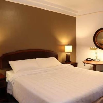 Superior King Room with Private Bathroom Nash Hotel Promo Code