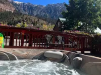 The River's Edge Motel Lodge & Resort Hotels in Ouray County