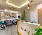 Isola 12 Hotel