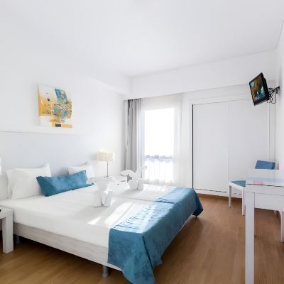 Standard Room Hotel Trafalgar Promo Code